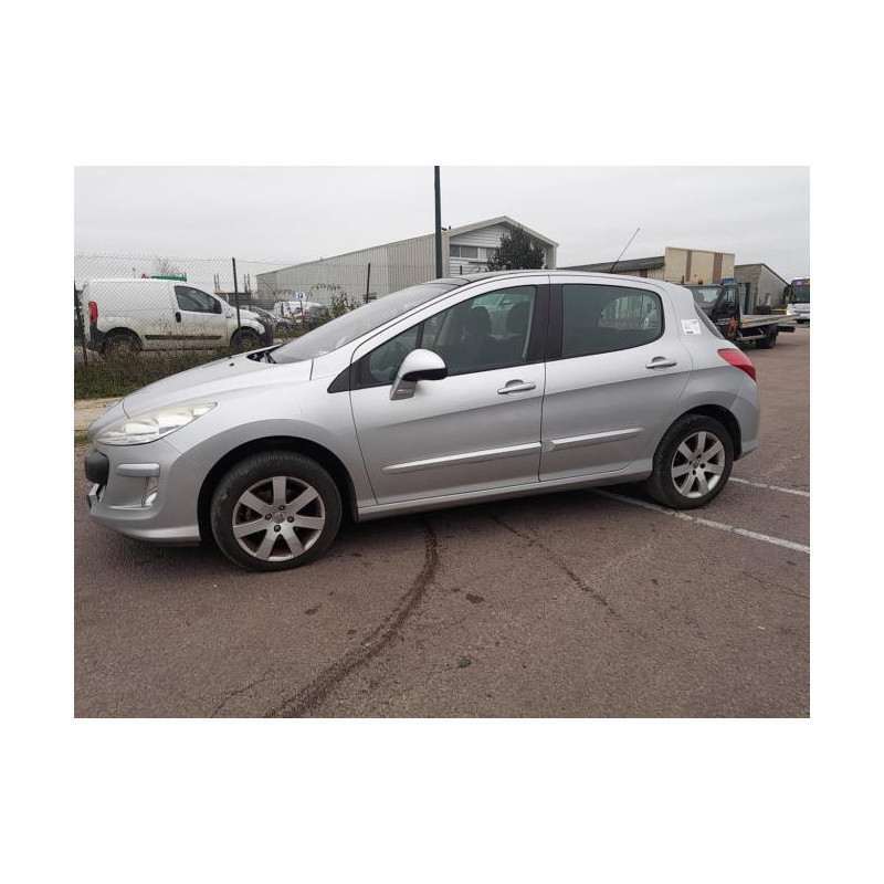Attache ceinture arriere centrale PEUGEOT 308 1 PHASE 1 d’occasion