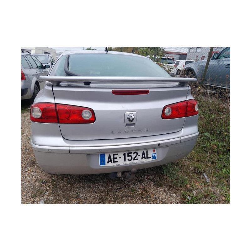 Pare choc arriere RENAULT LAGUNA 2 PHASE 2 d’occasion