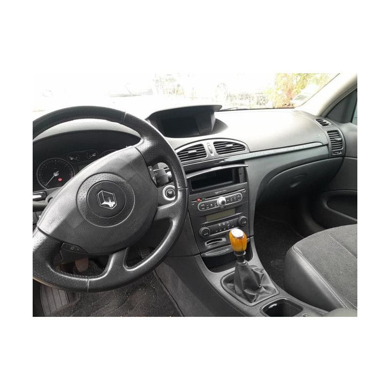 Pare choc arriere RENAULT LAGUNA 2 PHASE 2 d’occasion