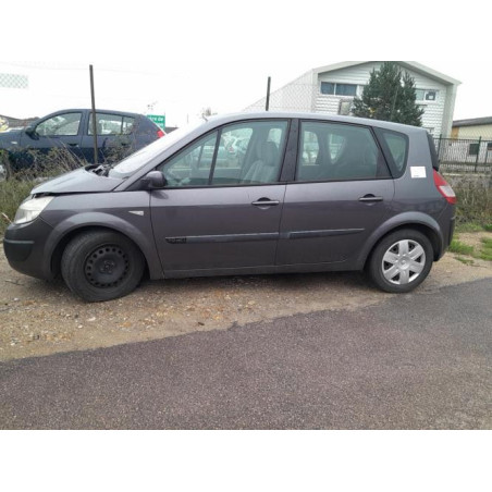 Pare choc arriere RENAULT SCENIC 2 PHASE 1 d’occasion