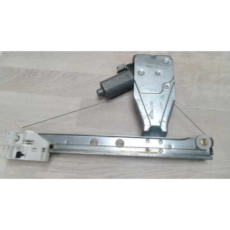 Leve vitre electrique arriere droit CITROEN C3 1 PHASE 1 d’occasion