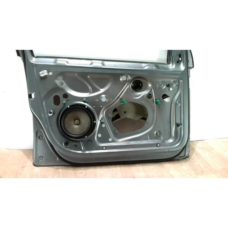 Armature porte VOLKSWAGEN GOLF 5 d’occasion