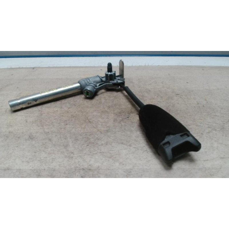 Attache ceinture avant droit OPEL CORSA D PHASE 1 d’occasion