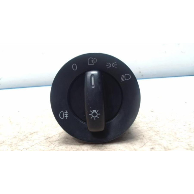 Commande de reglage hauteur de phare VOLKSWAGEN GOLF 5 d’occasion