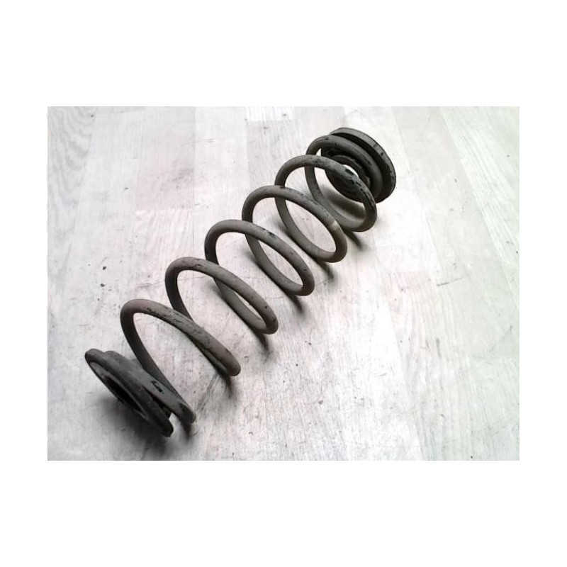 Ressort de suspension arriere gauche VOLKSWAGEN GOLF 5 d’occasion
