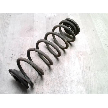 Ressort de suspension arriere gauche VOLKSWAGEN GOLF 5 d’occasion