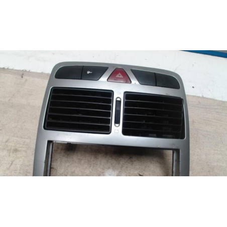 Facade autoradio PEUGEOT 307 PHASE 1 BREAK d’occasion