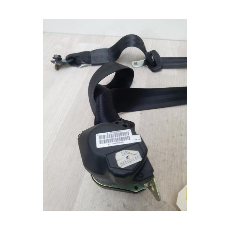Ceinture arriere centrale NISSAN MICRA 3 PHASE 2 d’occasion