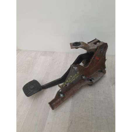 Pedale de frein NISSAN MICRA 3 PHASE 2 d’occasion
