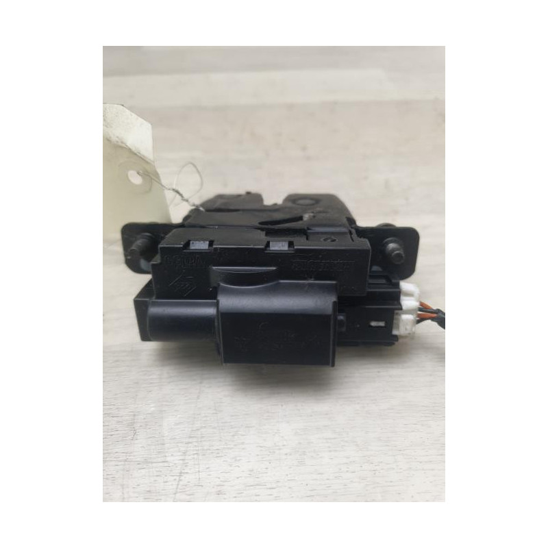 Serrure de coffre NISSAN MICRA 3 PHASE 2 d’occasion