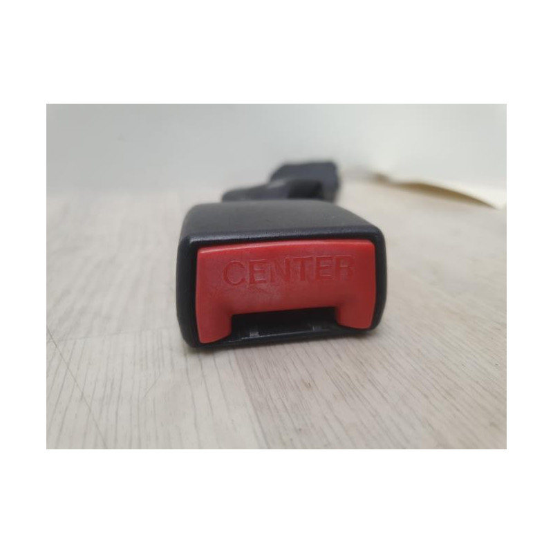 Attache ceinture arriere droit NISSAN MICRA 3 PHASE 2 d’occasion
