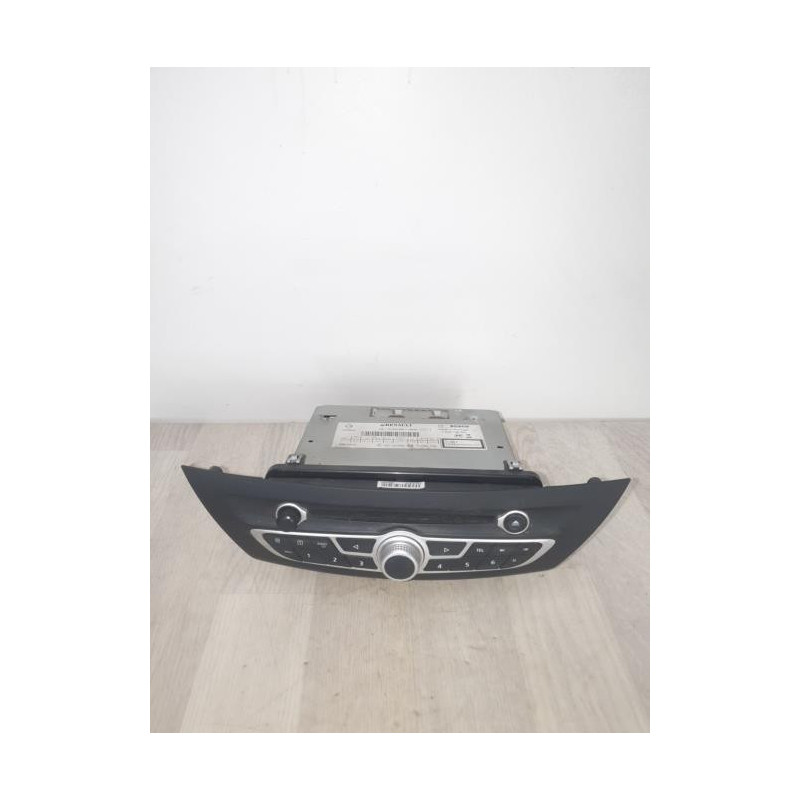 Autoradio d'origine RENAULT LAGUNA 3 PHASE 1 d’occasion