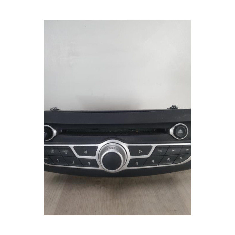 Autoradio d'origine RENAULT LAGUNA 3 PHASE 1 d’occasion