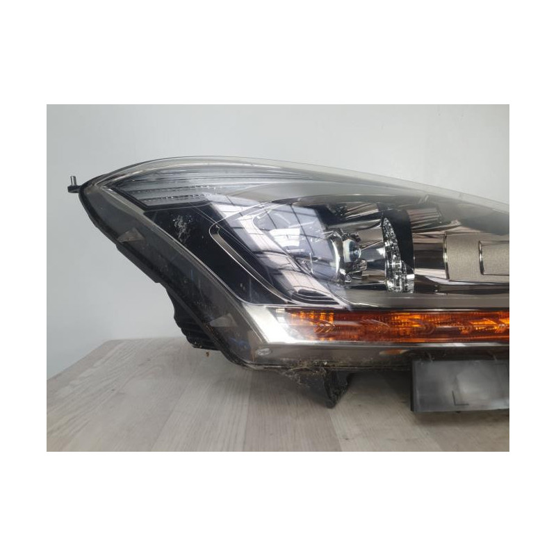Optique avant principal droit (feux)(phare) CITROEN C4 GRAND PICASSO 1 d’occasion