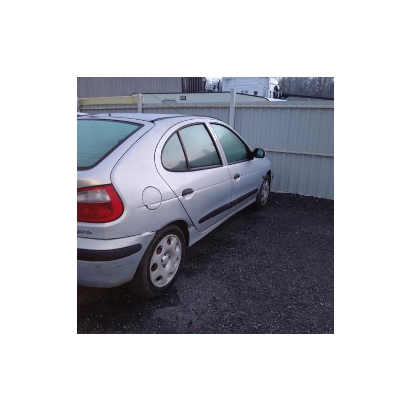 Calculateur moteur RENAULT MEGANE 1 PHASE 2 d’occasion