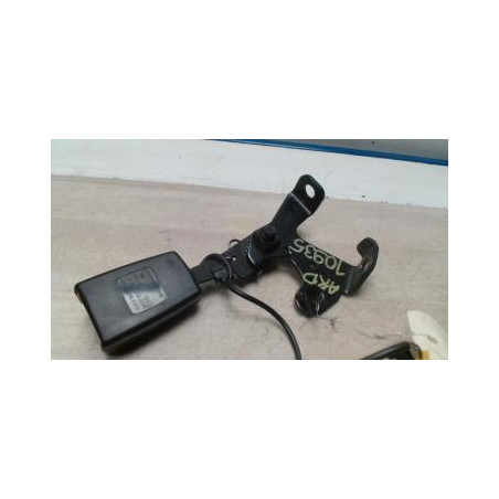 Attache ceinture arriere droit MERCEDES CLASSE A 169 PHASE 1 d’occasion