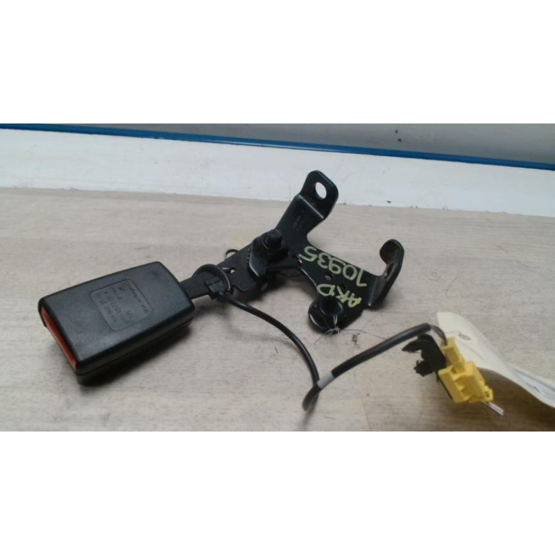 Attache ceinture arriere droit MERCEDES CLASSE A 169 PHASE 1 d’occasion