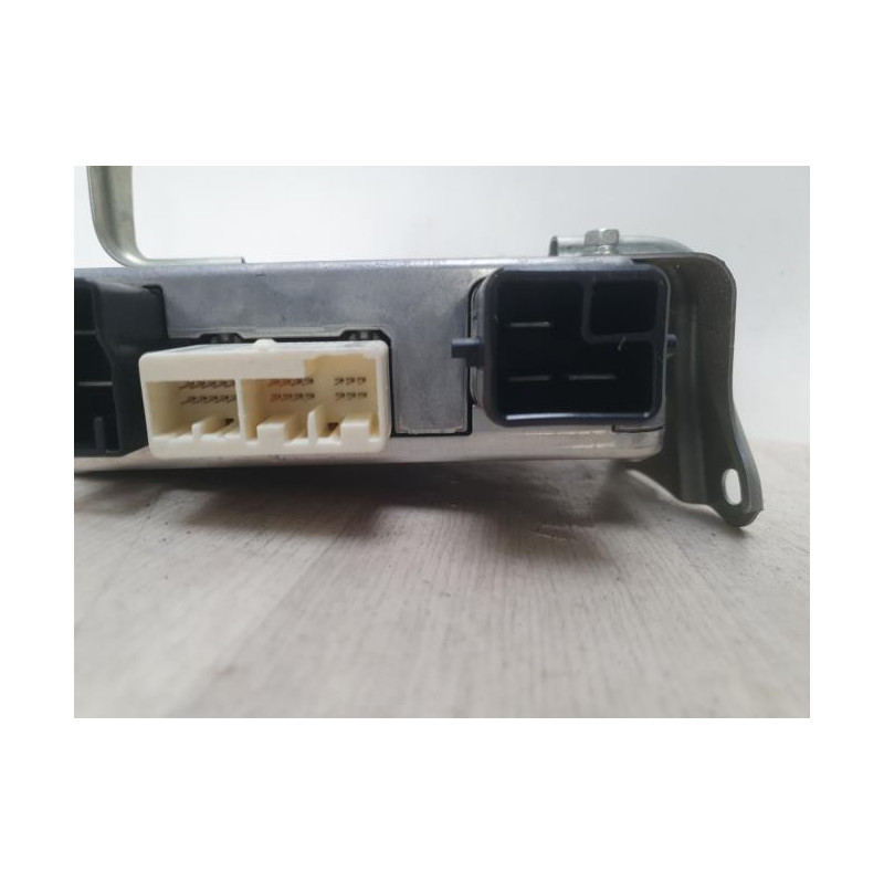 Calculateur direction assistee electrique TOYOTA RAV4 3 PHASE 1 d’occasion