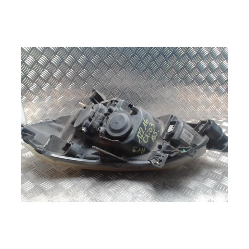 Optique avant principal droit (feux)(phare) RENAULT CLIO 3 PHASE 1 d’occasion