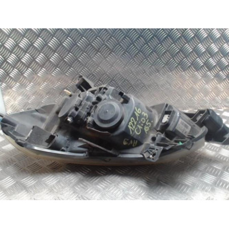 Optique avant principal droit (feux)(phare) RENAULT CLIO 3 PHASE 1 d’occasion