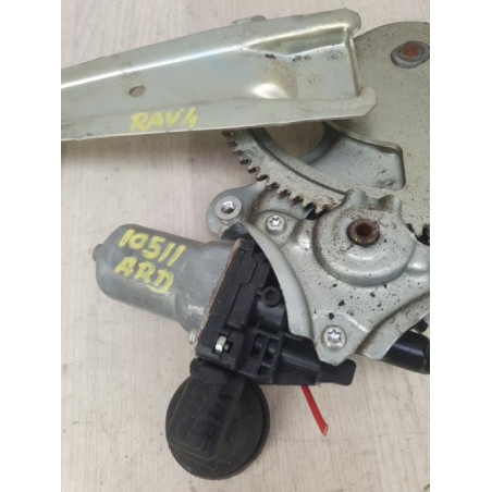 Leve vitre electrique arriere droit TOYOTA RAV4 3 PHASE 1 d’occasion