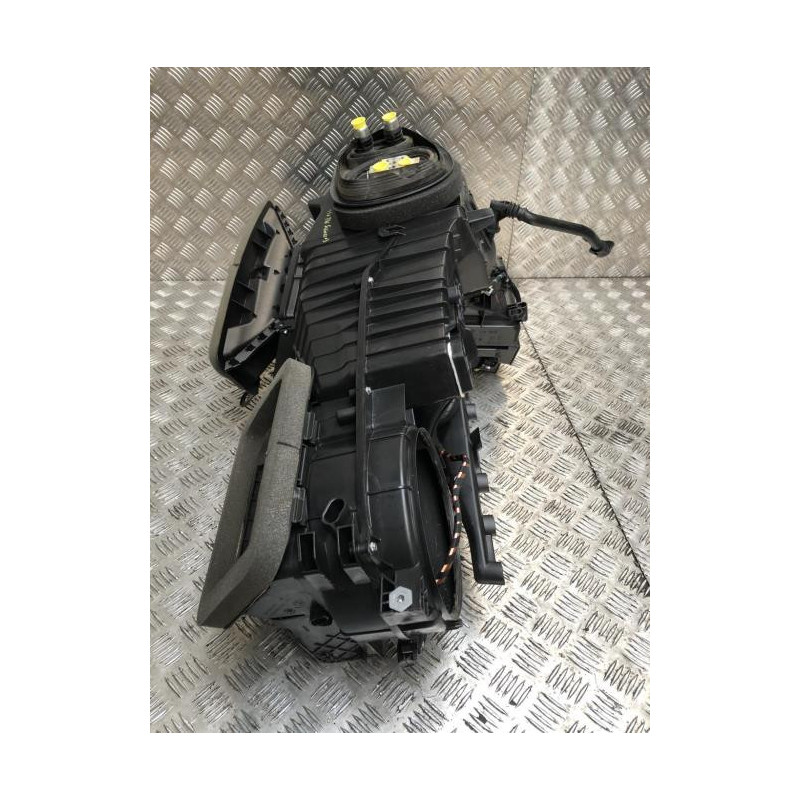 Bloc chauffage VOLKSWAGEN SCIROCCO 3 PHASE 1 COUPE d’occasion