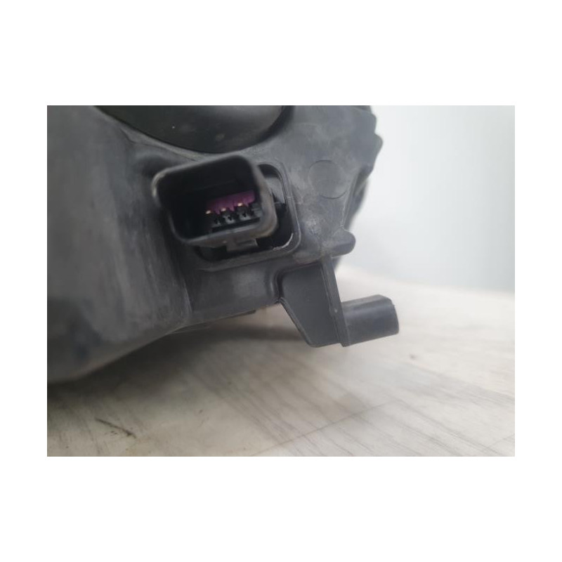 Optique avant principal gauche (feux)(phare) RENAULT MEGANE 3 PHASE 2 d’occasion