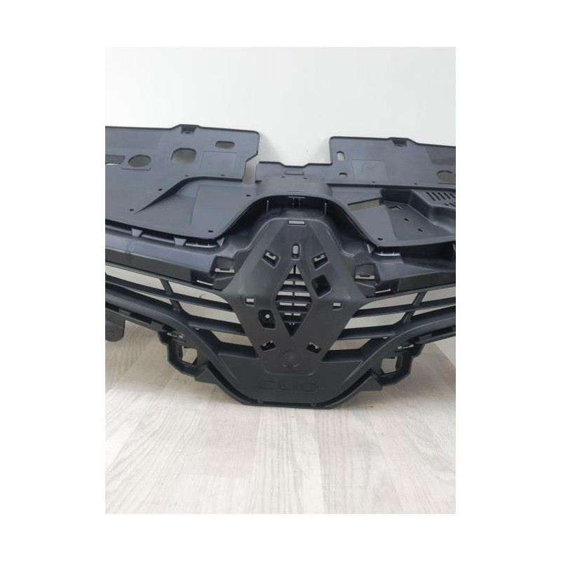 Calandre RENAULT CLIO 4 PHASE 1 d’occasion