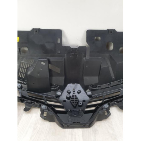 Calandre RENAULT CLIO 4 PHASE 1 d’occasion