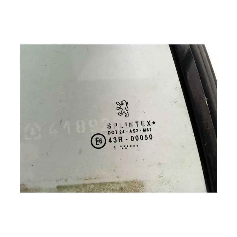 Vitre arriere droit PEUGEOT 206 PHASE 1 CABRIOLET d’occasion