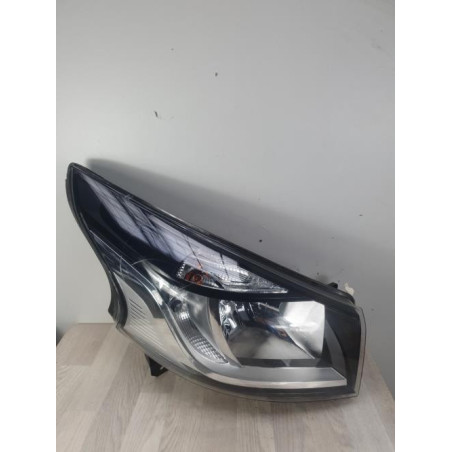 Optique avant principal droit (feux)(phare) RENAULT TRAFIC 3 COURT PHASE 1 d’occasion
