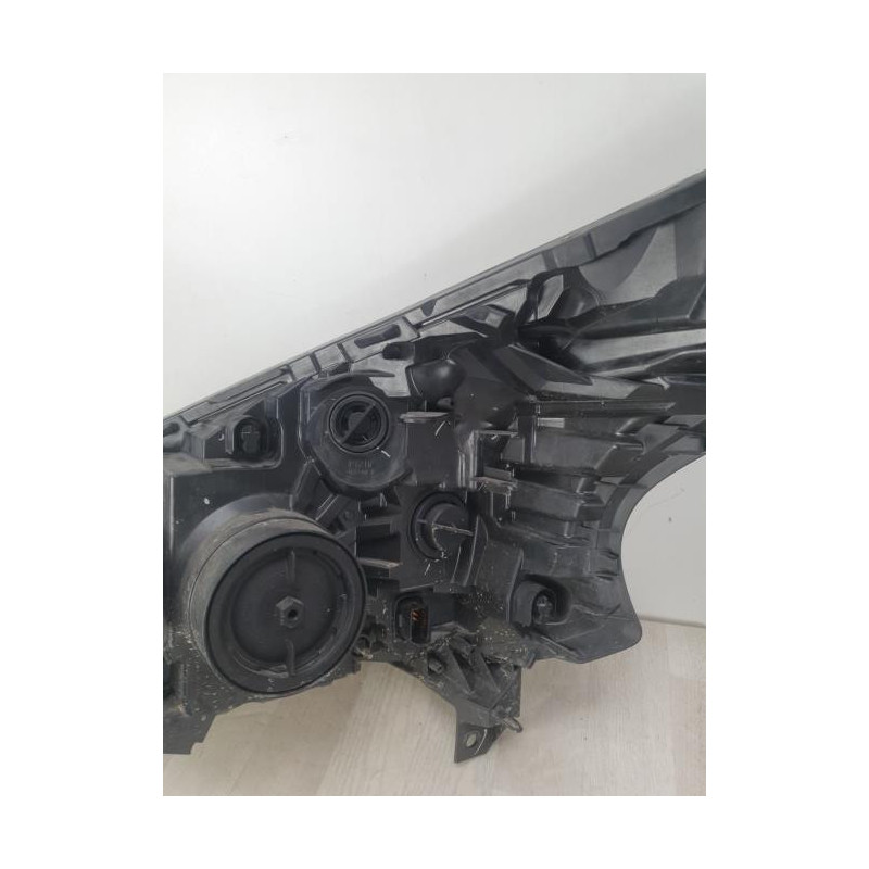 Optique avant principal droit (feux)(phare) RENAULT TRAFIC 3 COURT PHASE 1 d’occasion