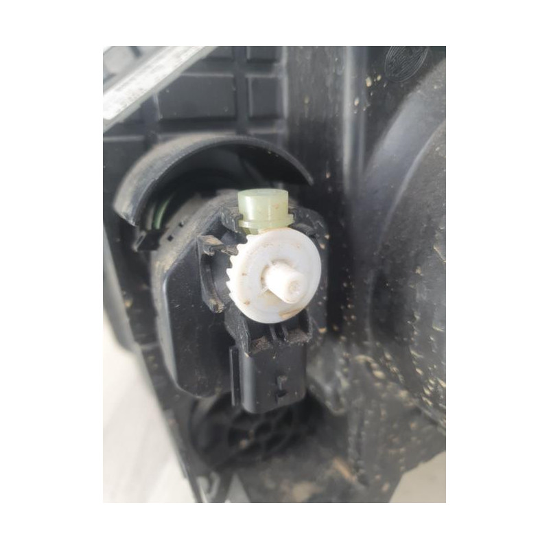 Optique avant principal droit (feux)(phare) RENAULT TRAFIC 3 COURT PHASE 1 d’occasion