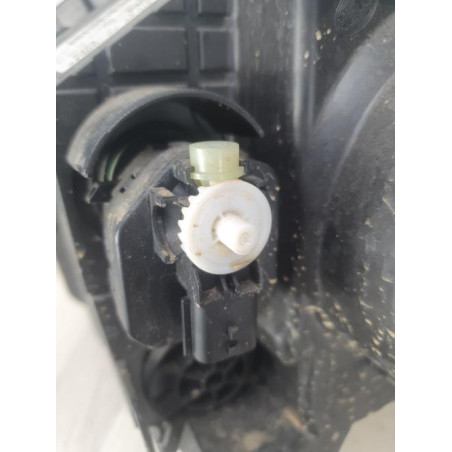 Optique avant principal droit (feux)(phare) RENAULT TRAFIC 3 COURT PHASE 1 d’occasion