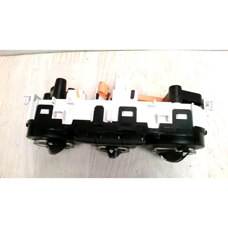 Commande autoradio PEUGEOT 208 1 PHASE 1 d’occasion