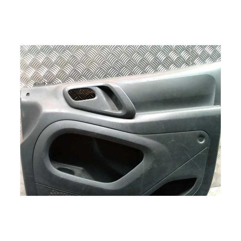 Panneau de porte avant droit PEUGEOT PARTNER 2 PHASE 1 d’occasion