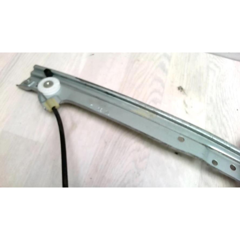 Leve vitre mecanique arriere gauche CITROEN C3 2 PHASE 1 d’occasion