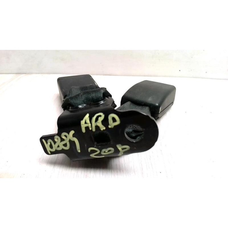 Attache ceinture arriere droit PEUGEOT 208 1 PHASE 1 d’occasion