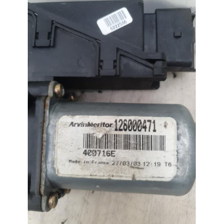 Mecanisme de leve vitre electrique avant droit RENAULT MEGANE 2 PHASE 1 d’occasion