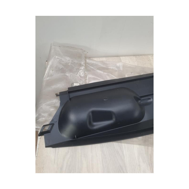 Moulure de pare choc arriere RENAULT MEGANE 3 PHASE 1 d’occasion