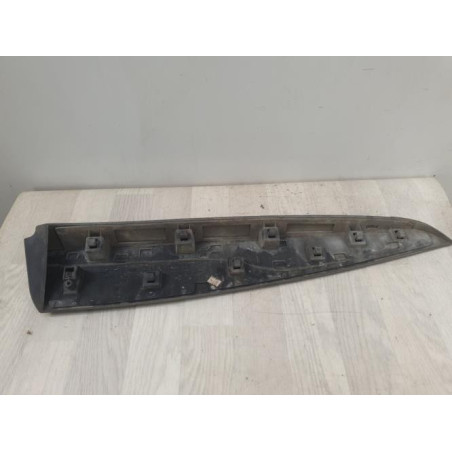 Baguette de porte arriere gauche  RENAULT CLIO 3 PHASE 2 d’occasion