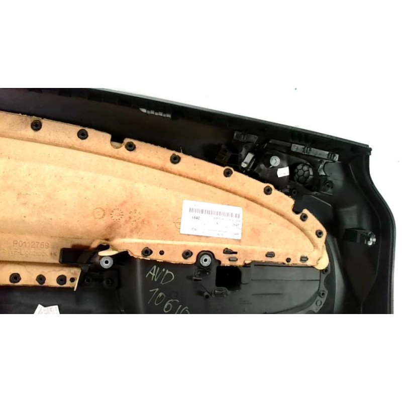 Panneau de porte avant droit OPEL CORSA D PHASE 1 d’occasion