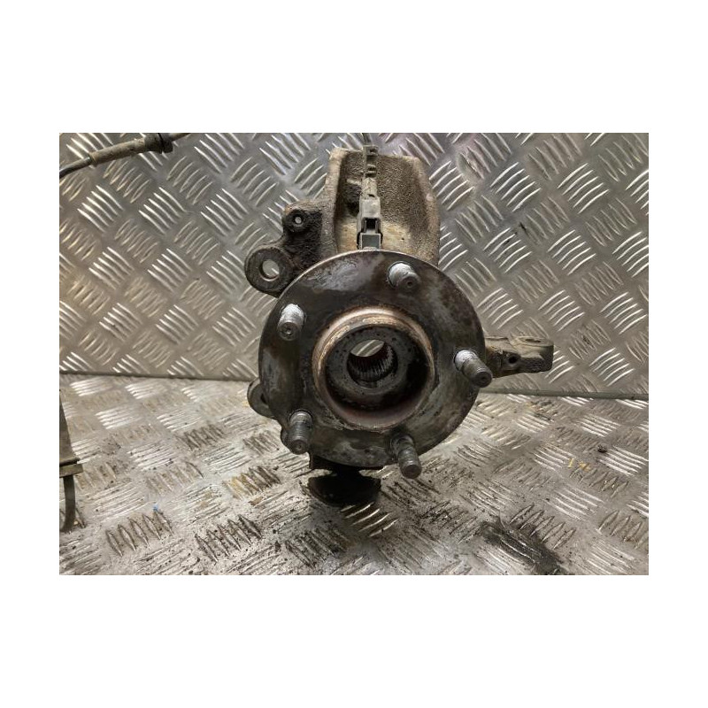 Fusee avant gauche FORD C-MAX 1 PHASE 2 d’occasion