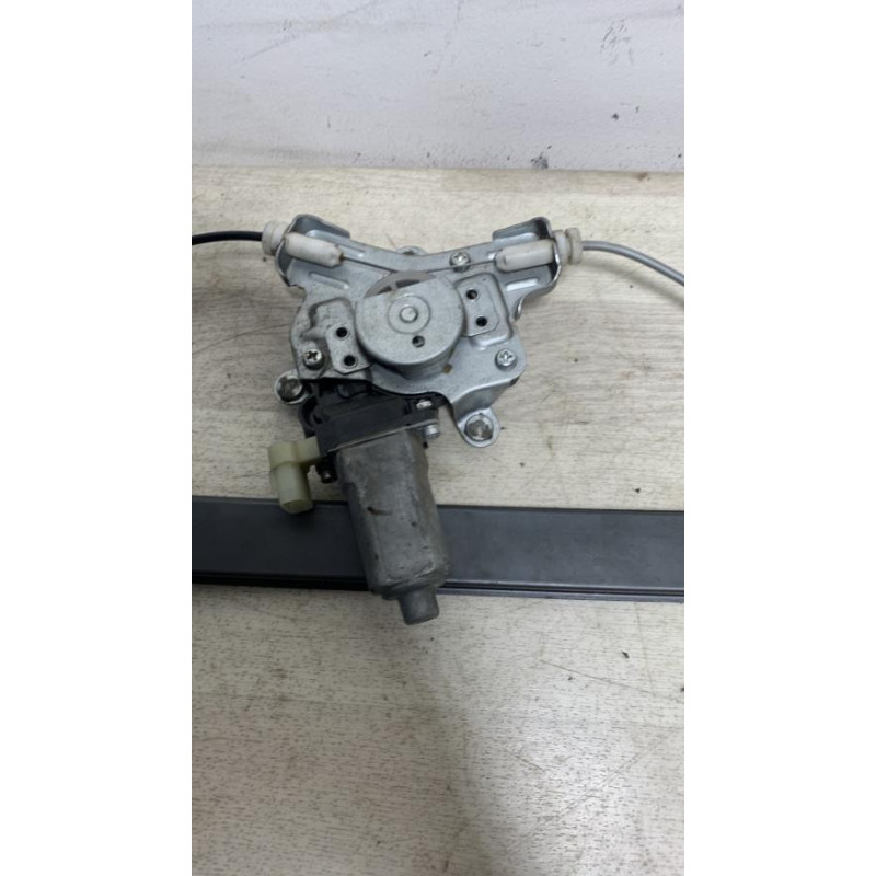 Leve vitre electrique avant gauche HYUNDAI GETZ PHASE 2 d’occasion