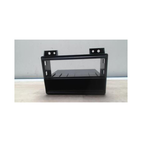 Facade autoradio FORD FIESTA 5 PHASE 1 d’occasion