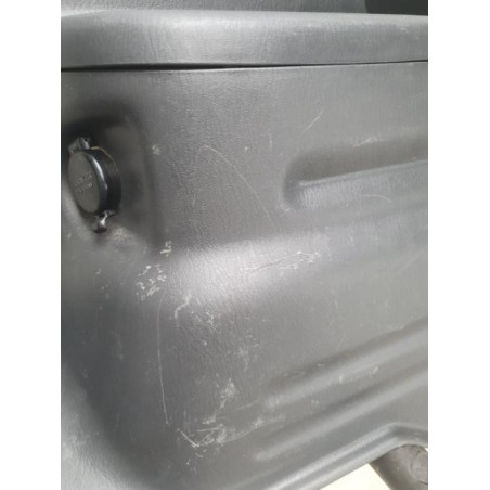 Garniture laterale arriere gauche SUZUKI GRAND VITARA 1 d’occasion