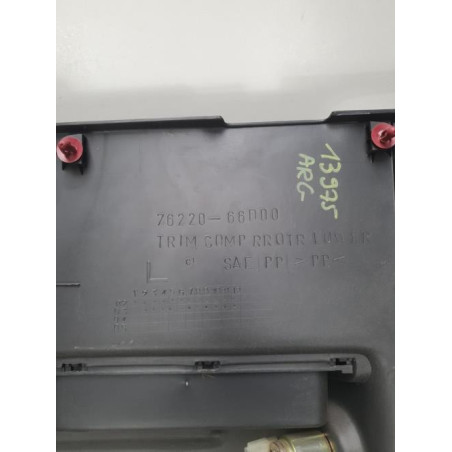 Garniture laterale arriere gauche SUZUKI GRAND VITARA 1 d’occasion