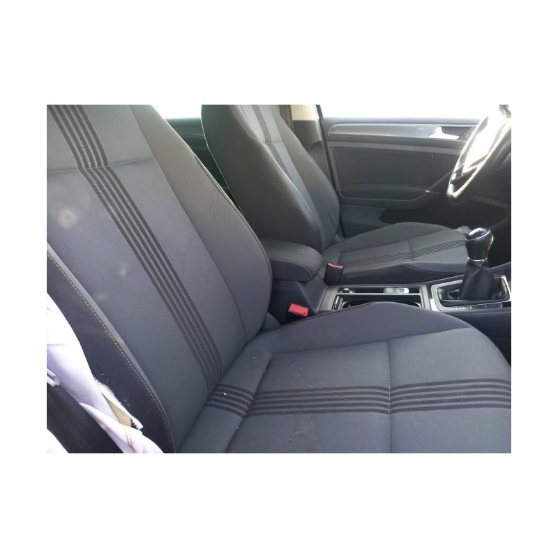 Poignee de maintien avant gauche VOLKSWAGEN GOLF 7 PHASE 1 d’occasion