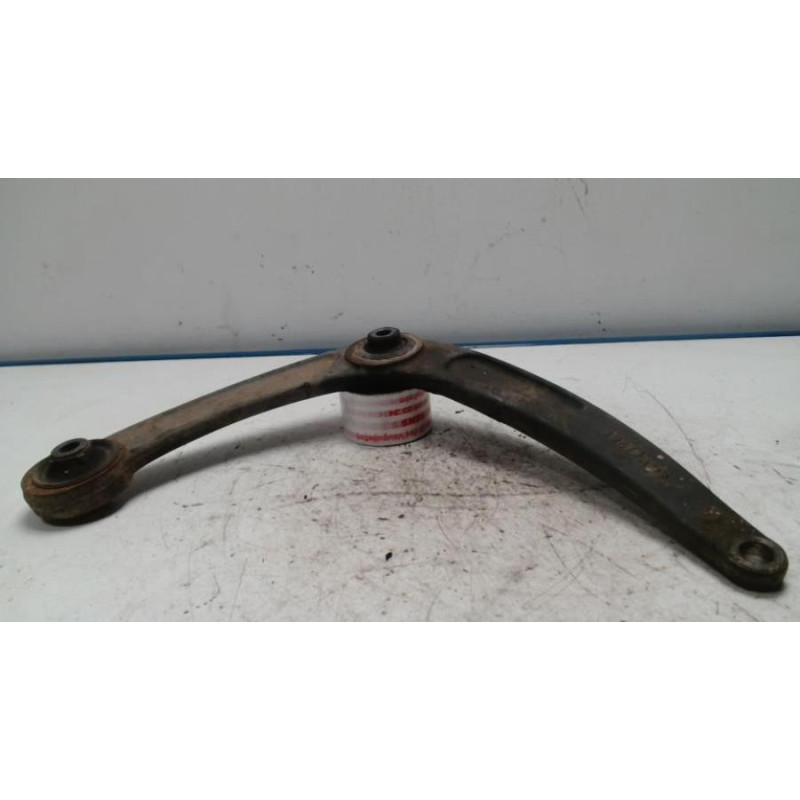 Triangle avant droit PEUGEOT 307 PHASE 1 d’occasion