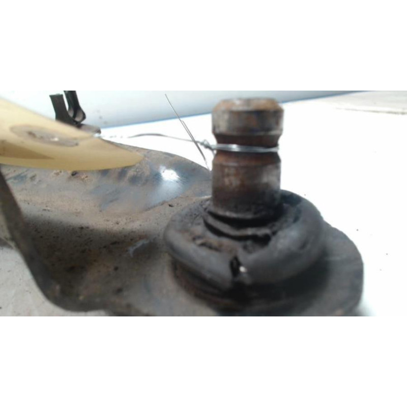 Triangle avant droit RENAULT MEGANE 2 PHASE 2 d’occasion